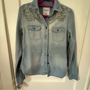 American Eagle Western Studded Chambray Shirt Size XS